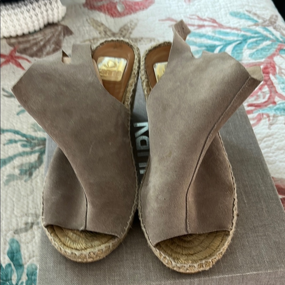 Kanna Tan Espadrille Shoes with Slingback Design